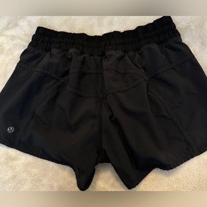 lululemon shorts size 6